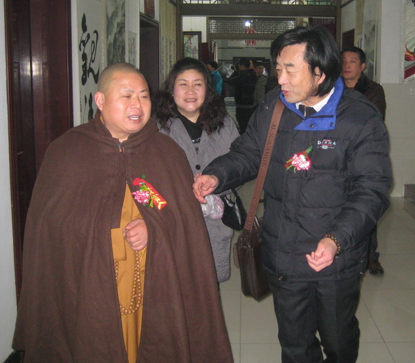 净明出席迎新春书画陶瓷艺术展会 038.jpg